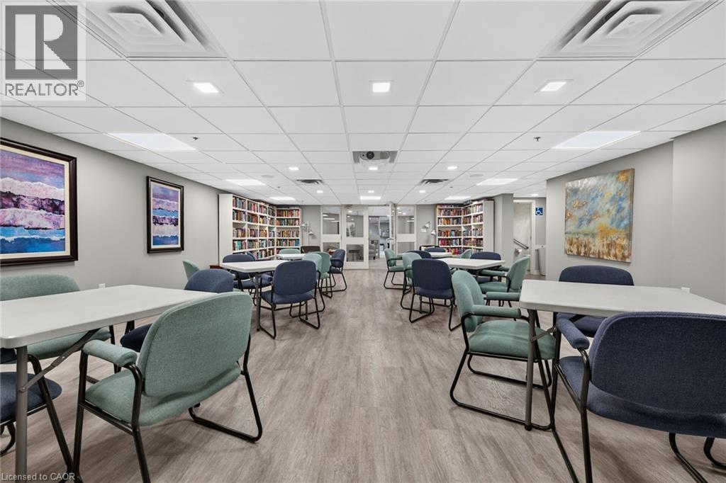 1237 North Shore Boulevard Unit# 405, Burlington, ON - Indoor