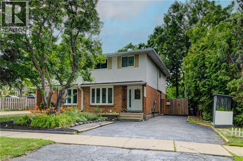 250 Dinison Crescent, Kitchener, ON