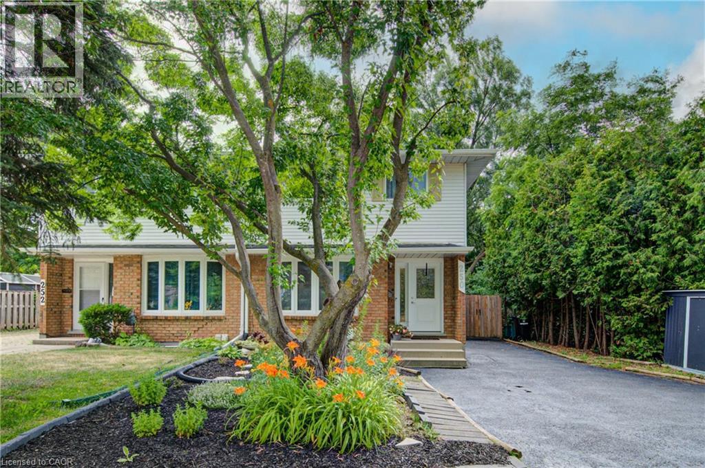 250 Dinison Crescent, Kitchener, ON