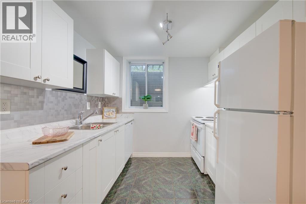 250 Dinison Crescent, Kitchener, ON