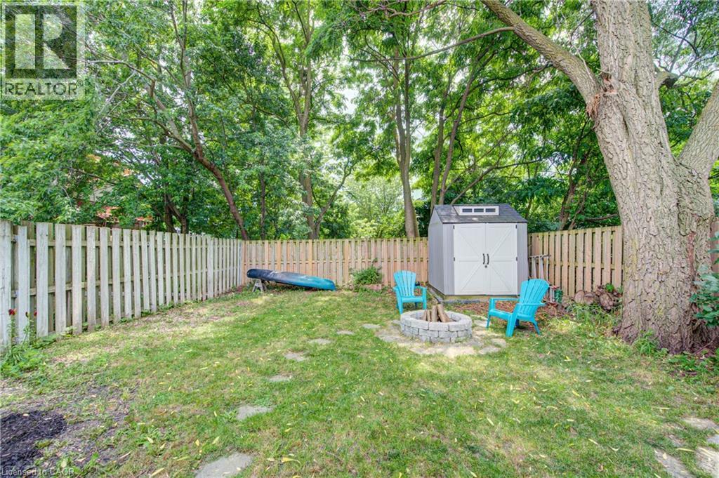 250 Dinison Crescent, Kitchener, ON - Outdoor