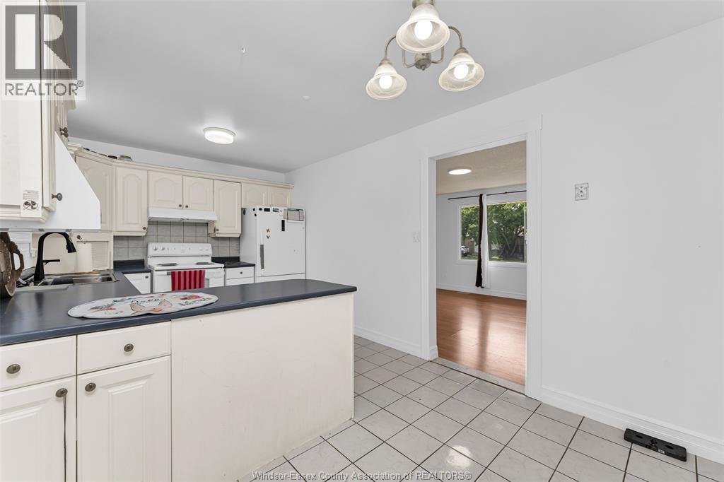 3150 Forest Glade, Windsor, ON
