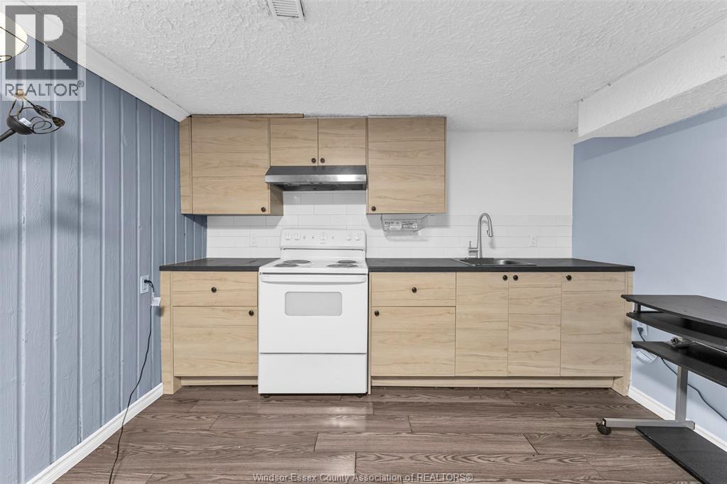 3150 Forest Glade, Windsor, ON