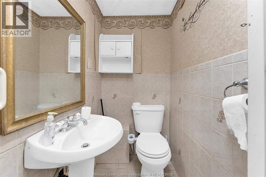 3150 Forest Glade, Windsor, ON