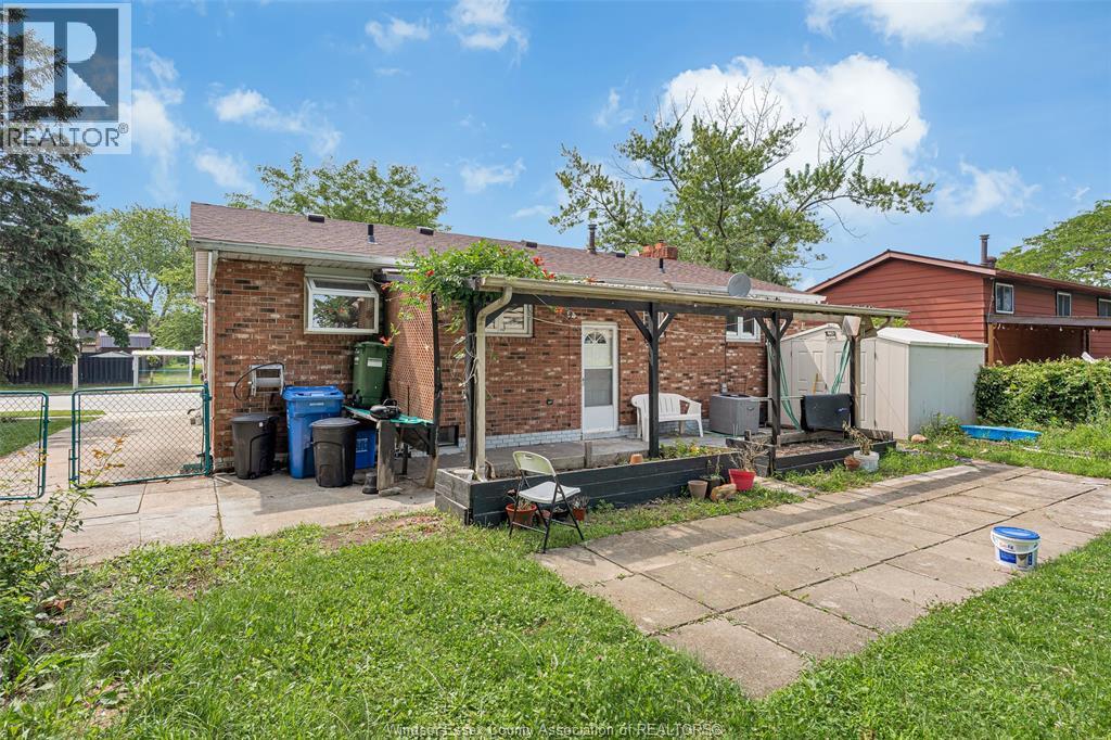 3150 Forest Glade, Windsor, ON