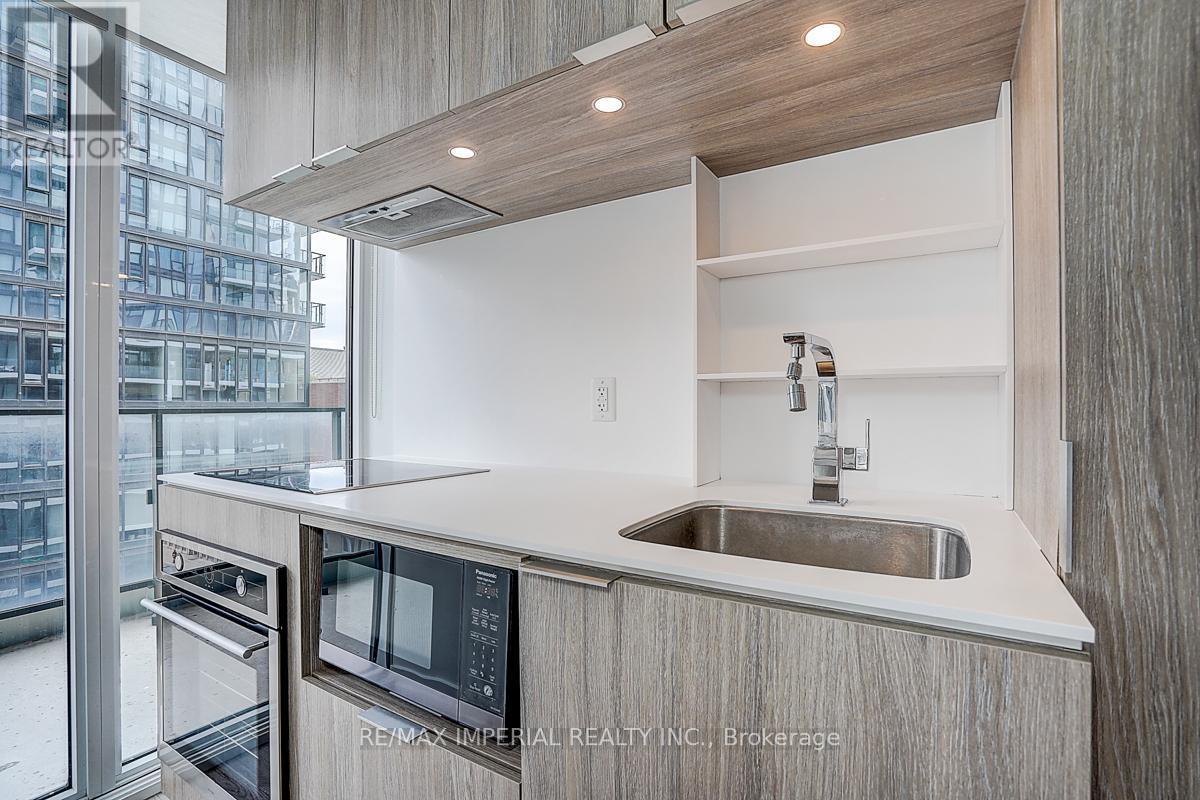 710 - 77 Shuter Street, Toronto, ON