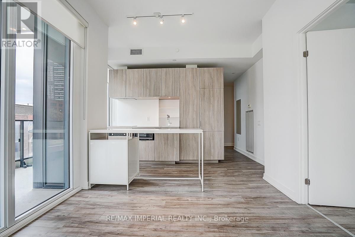 710 - 77 Shuter Street, Toronto, ON