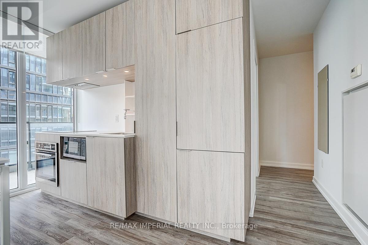 710 - 77 Shuter Street, Toronto, ON