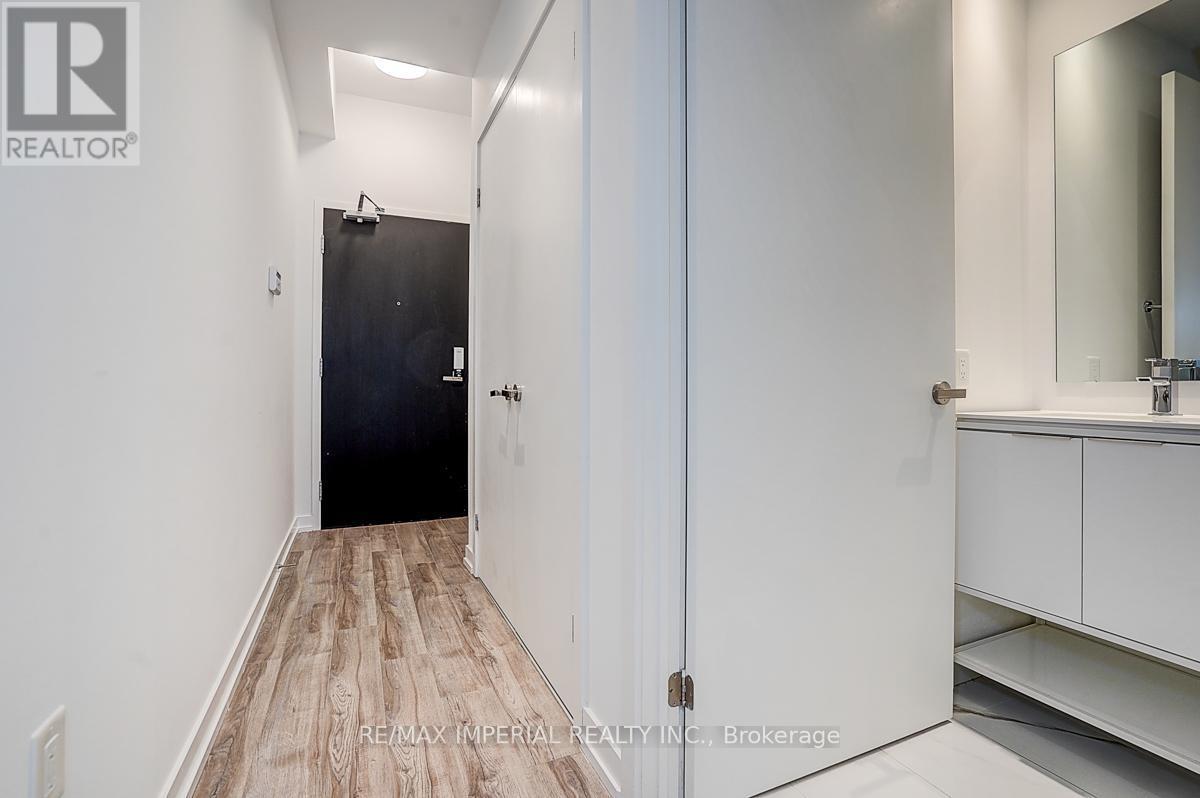 710 - 77 Shuter Street, Toronto, ON