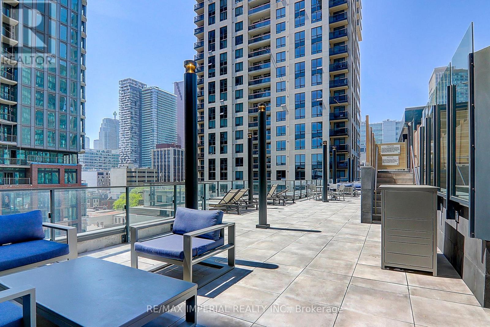 710 - 77 Shuter Street, Toronto, ON