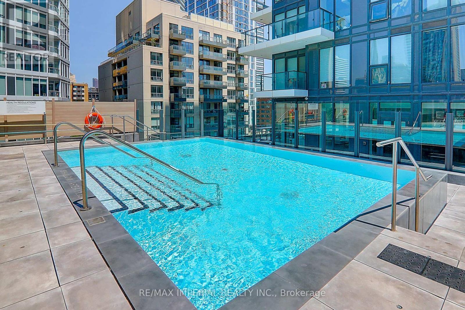 710 - 77 Shuter Street, Toronto, ON