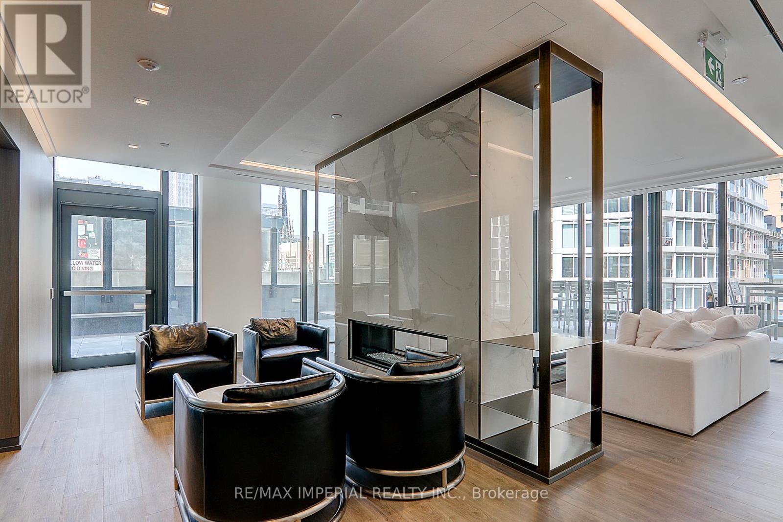 710 - 77 Shuter Street, Toronto, ON