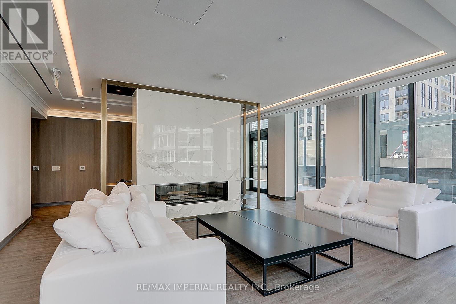 710 - 77 Shuter Street, Toronto, ON