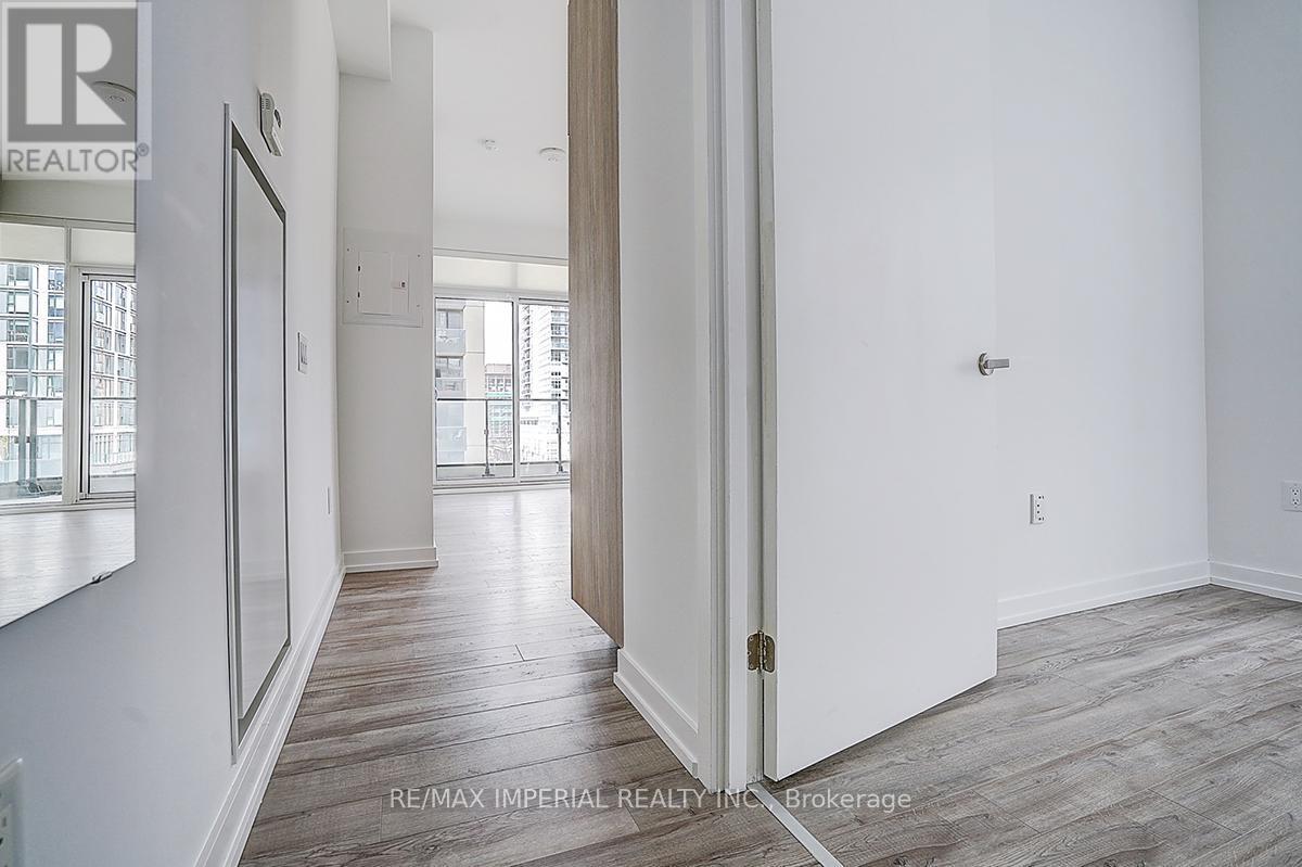 710 - 77 Shuter Street, Toronto, ON
