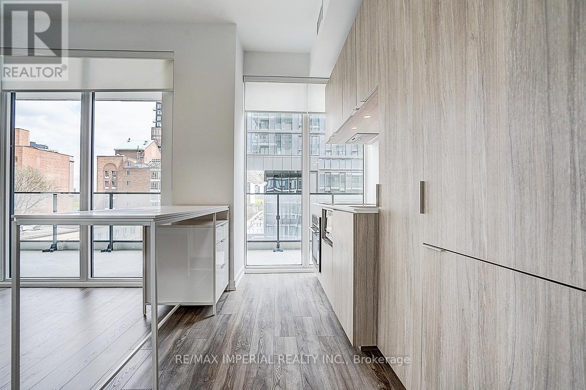 710 - 77 Shuter Street, Toronto, ON