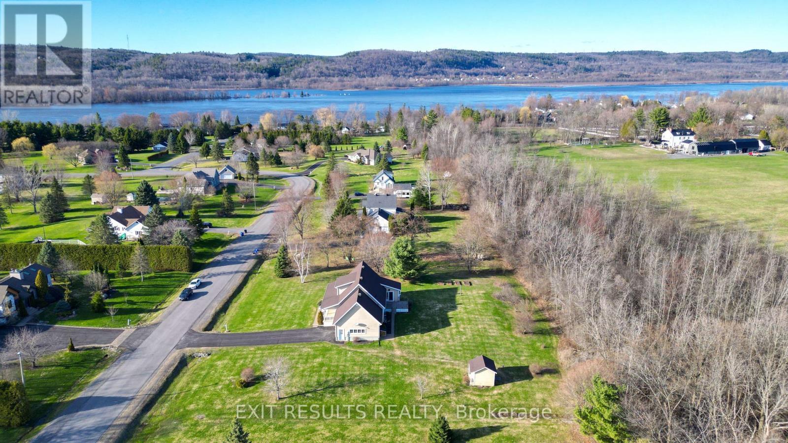 8 Ravary Street, Champlain, ON