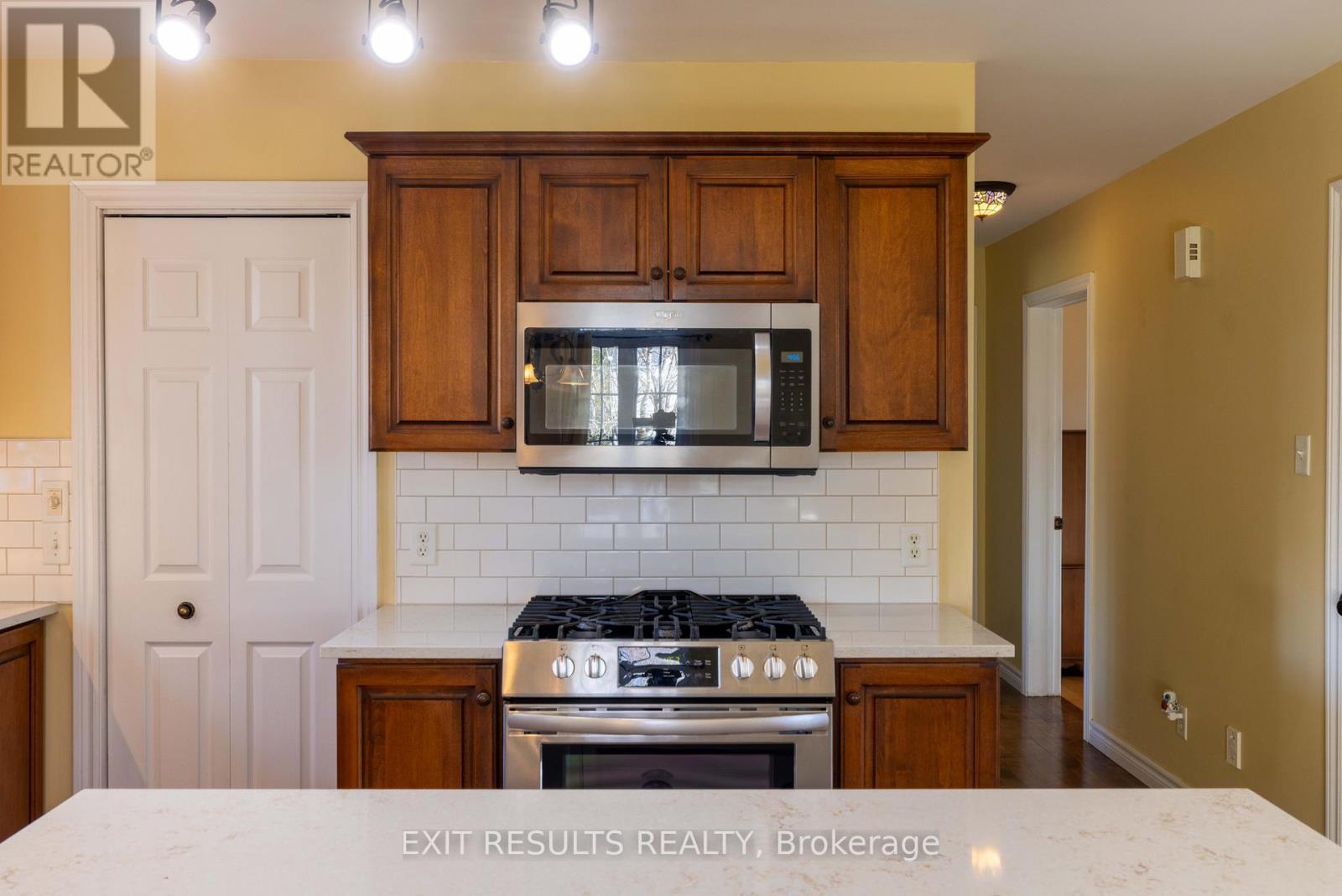 8 Ravary Street, Champlain, ON