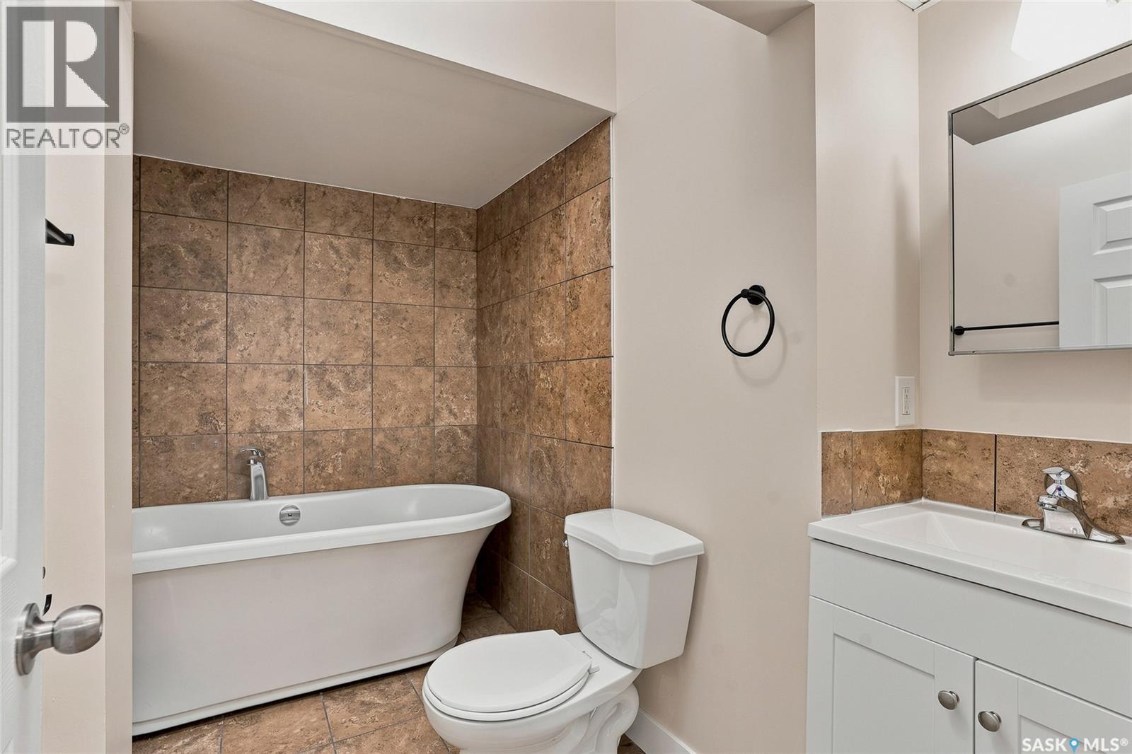 1016 K Avenue N, Saskatoon, SK