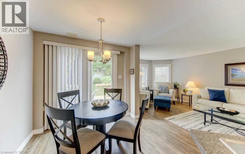 309 Pastern Trail, Waterloo, ON - Indoor Photo Showing Dining Room