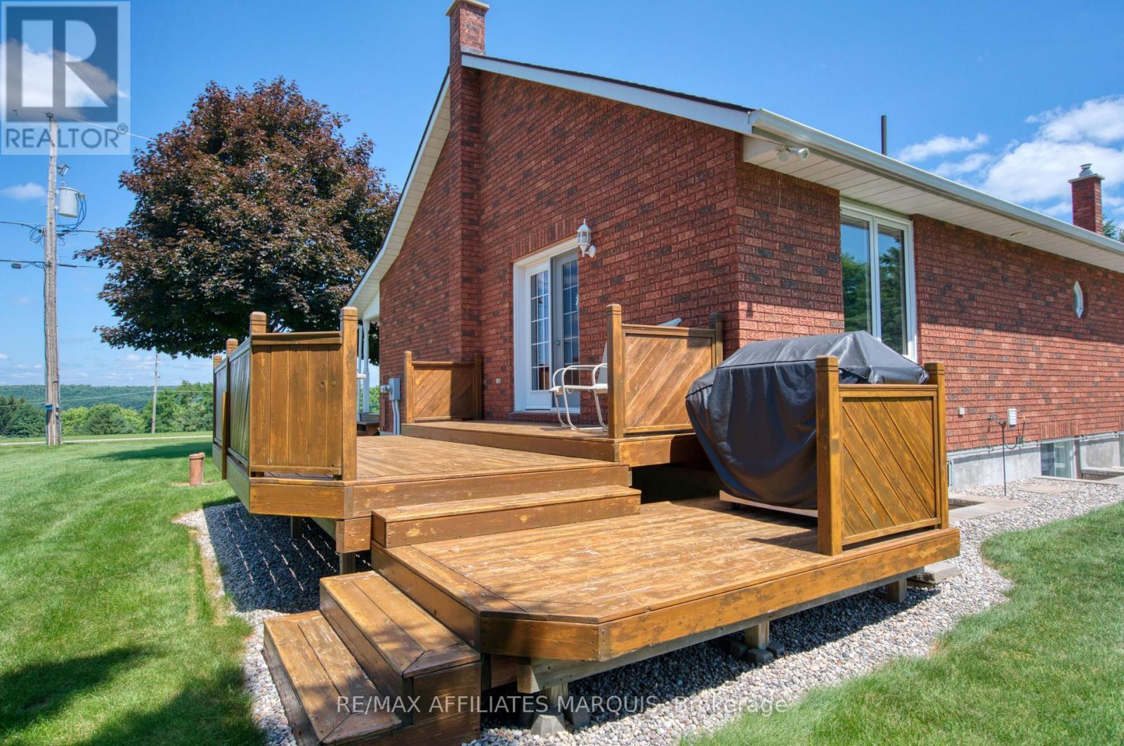 79 Trotters Lane, Rideau Lakes, ON