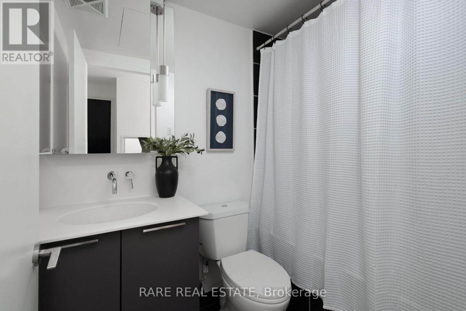 919 - 95 Bathurst Street, Toronto, ON - Indoor Photo Showing Bathroom