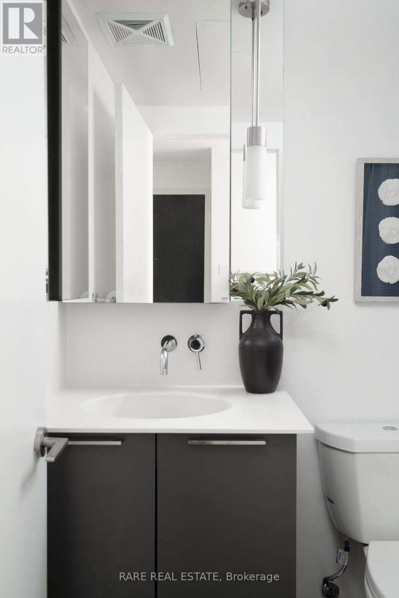 919 - 95 Bathurst Street, Toronto, ON - Indoor Photo Showing Bathroom