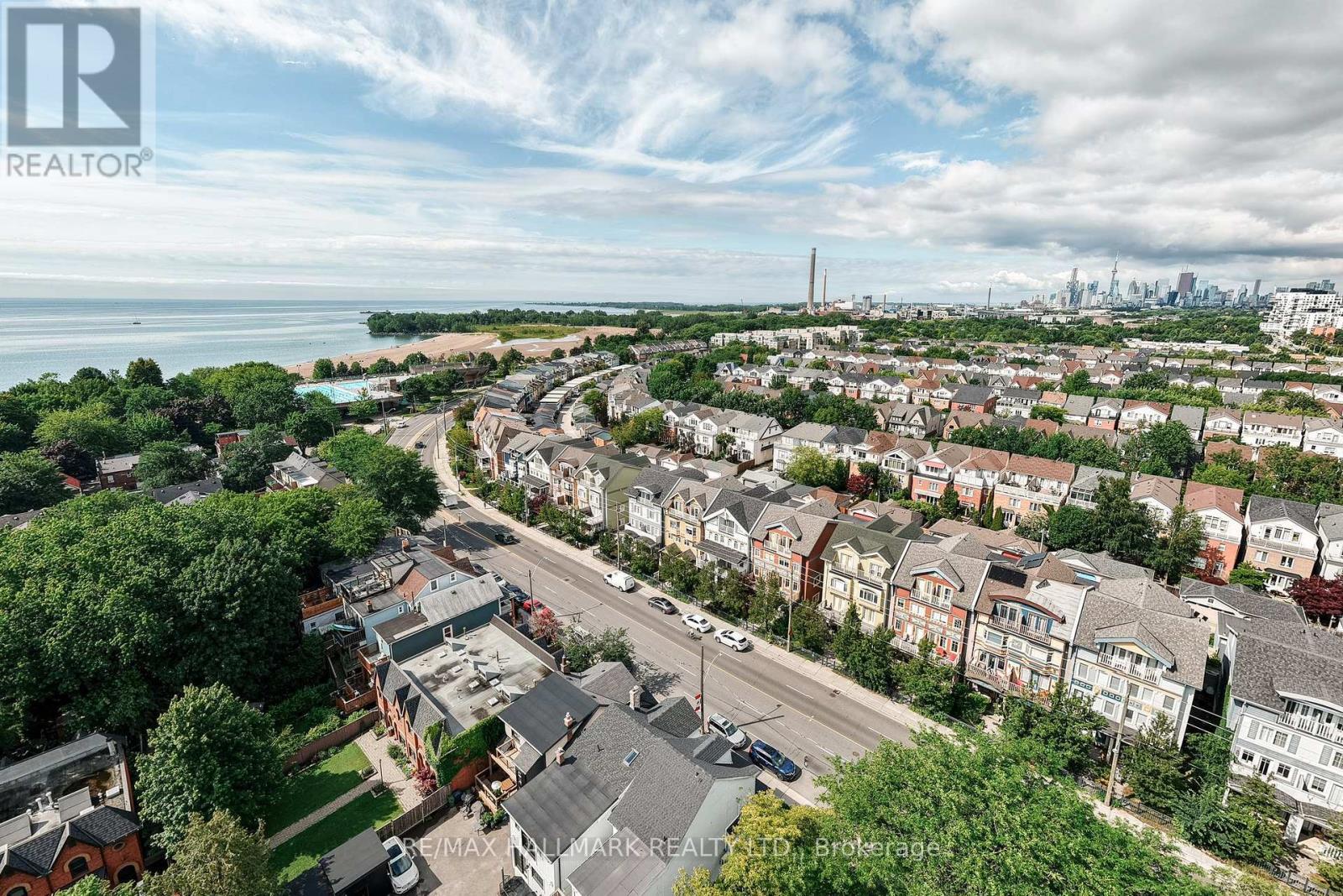 82 Woodbine Avenue, Toronto, ON
