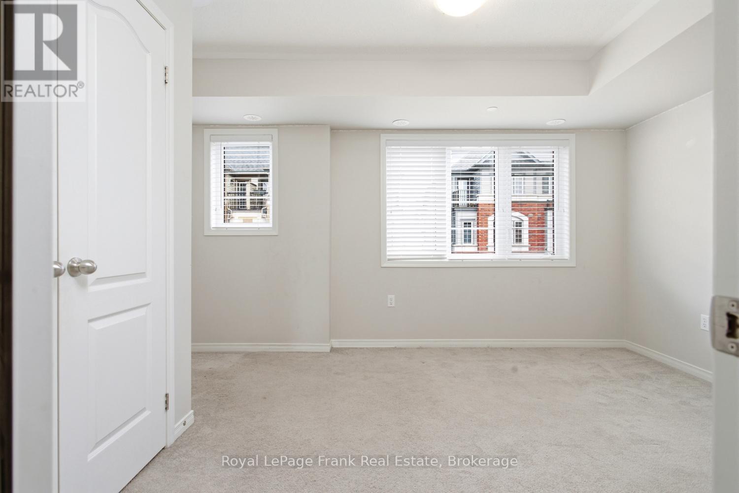 2292 Chevron Prince Path, Oshawa (Windfields), ON