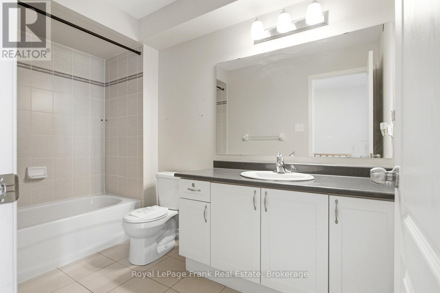 2292 Chevron Prince Path, Oshawa (Windfields), ON