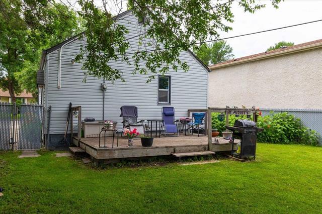 417 Melbourne Ave, Winnipeg, MB