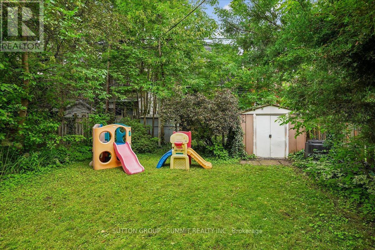 33 Saint Clair Avenue, Hamilton, ON