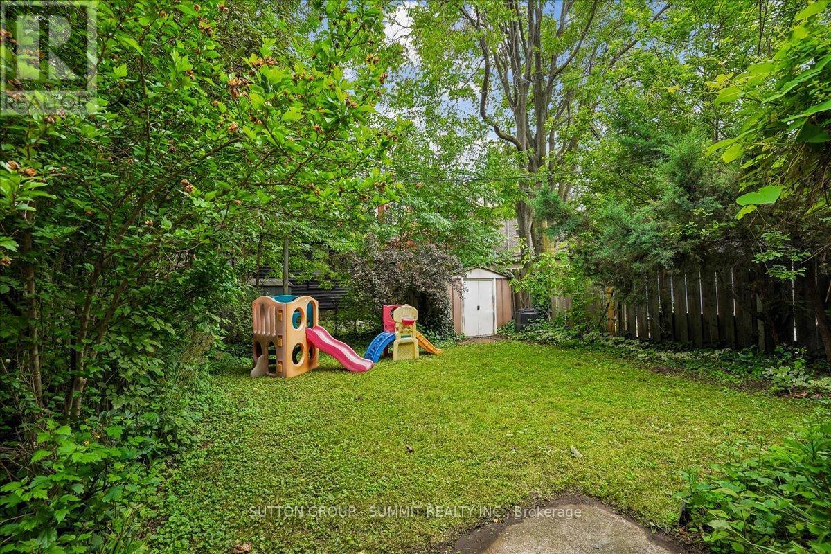 33 Saint Clair Avenue, Hamilton, ON
