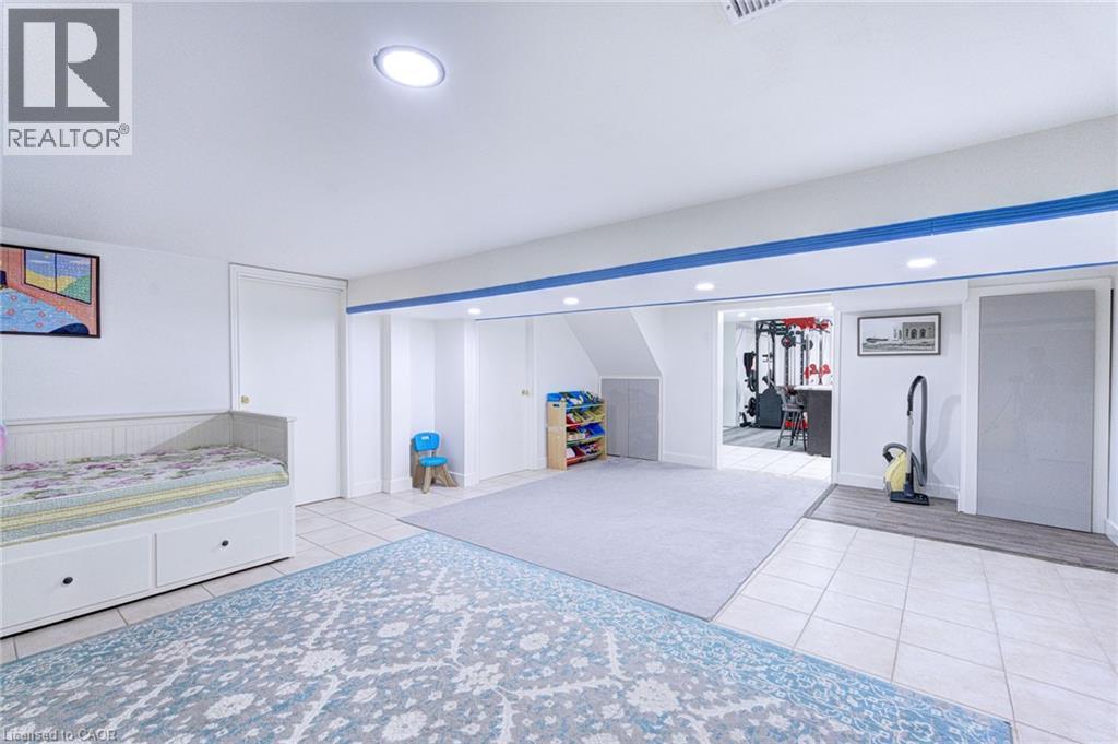 214 Merrilee Crescent, Hamilton, ON