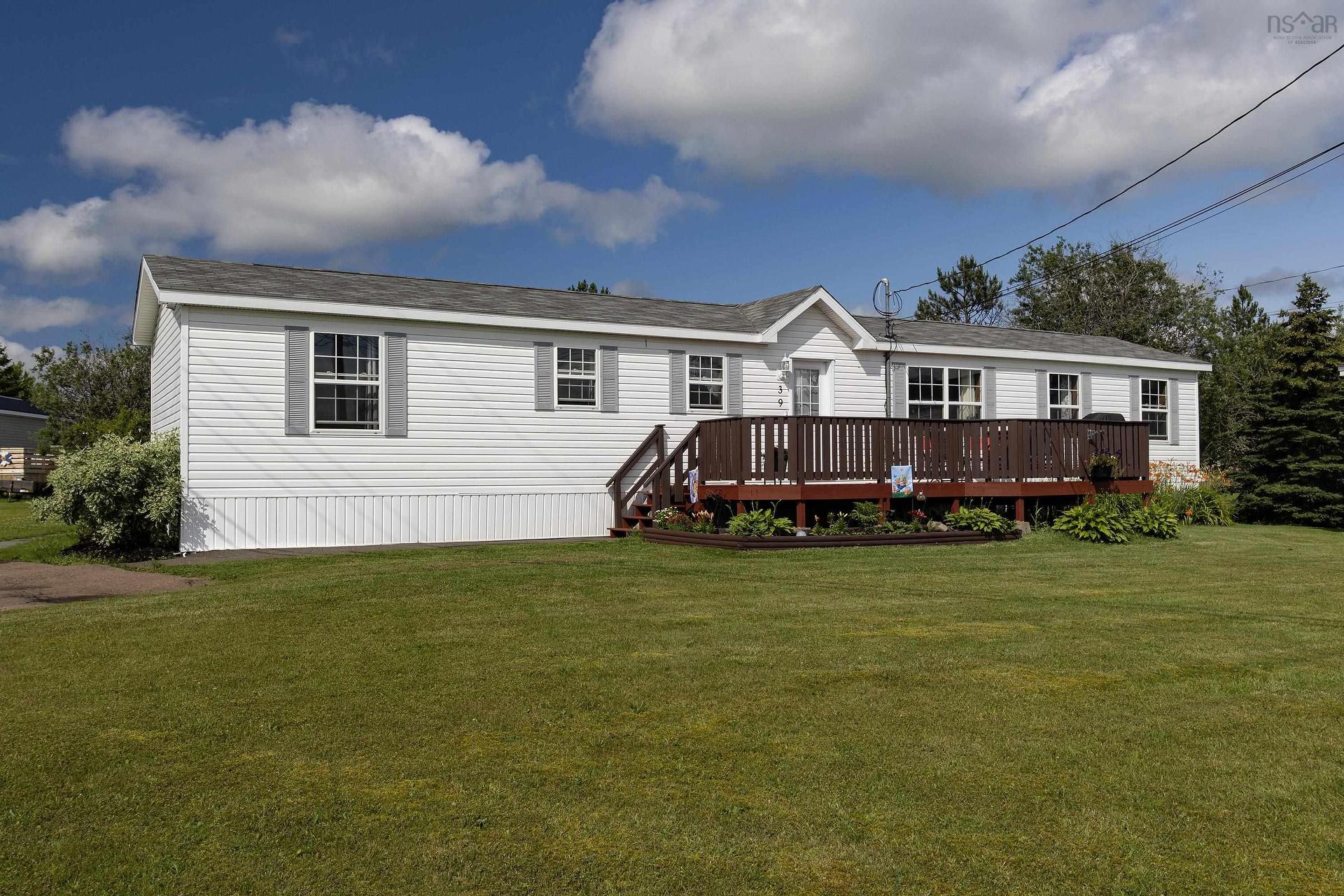 39 Rosewood Drive, Amherst, NS