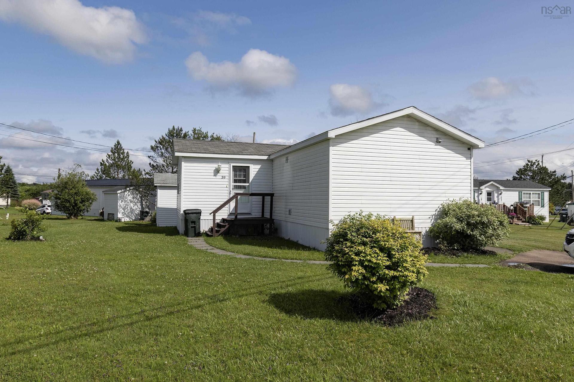 39 Rosewood Drive, Amherst, NS
