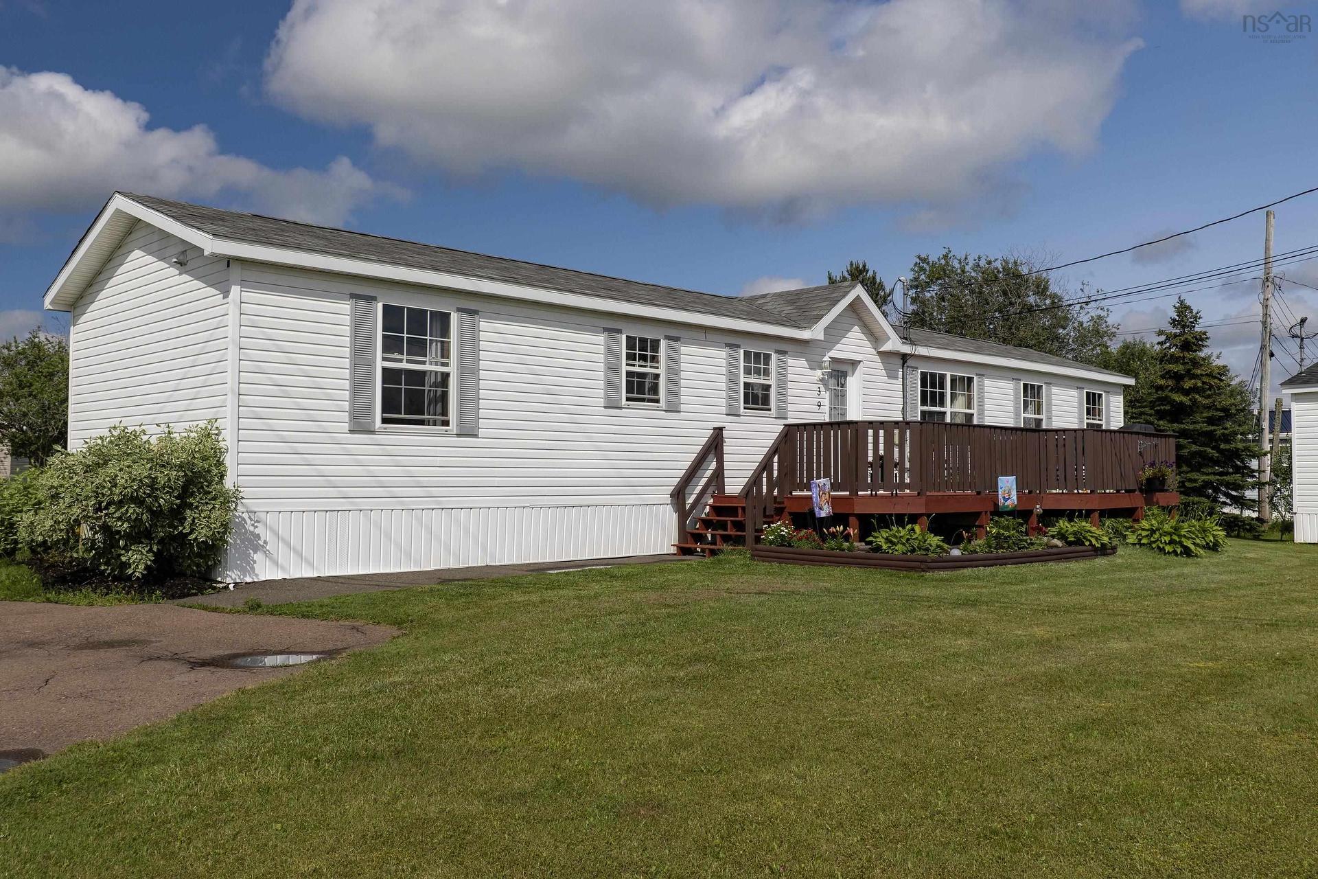 39 Rosewood Drive, Amherst, NS