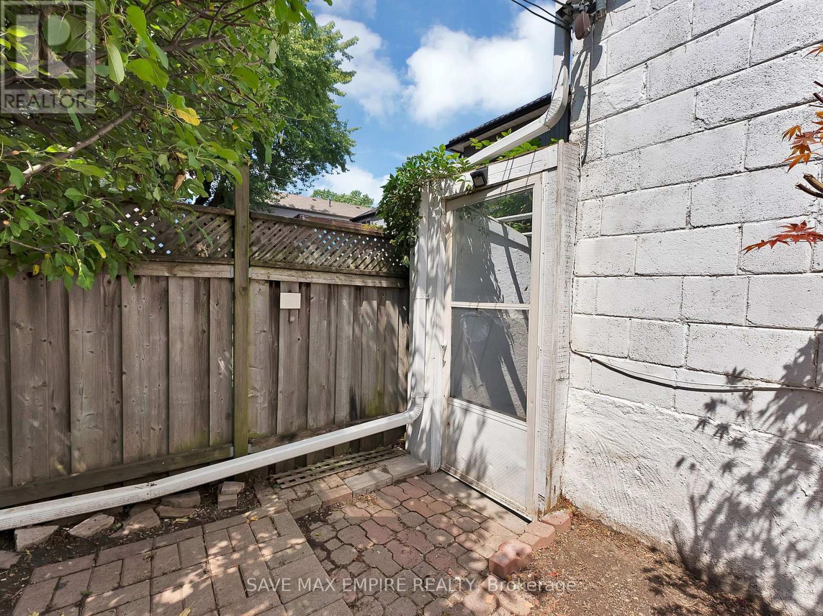 19 Minto Street, Toronto, ON - Outdoor With Exterior