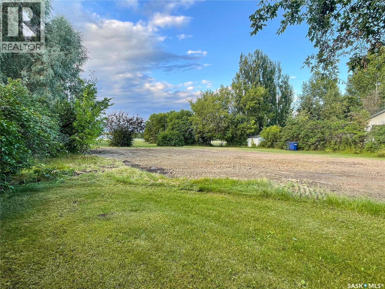 211 Centre Avenue, Meadow Lake, SK