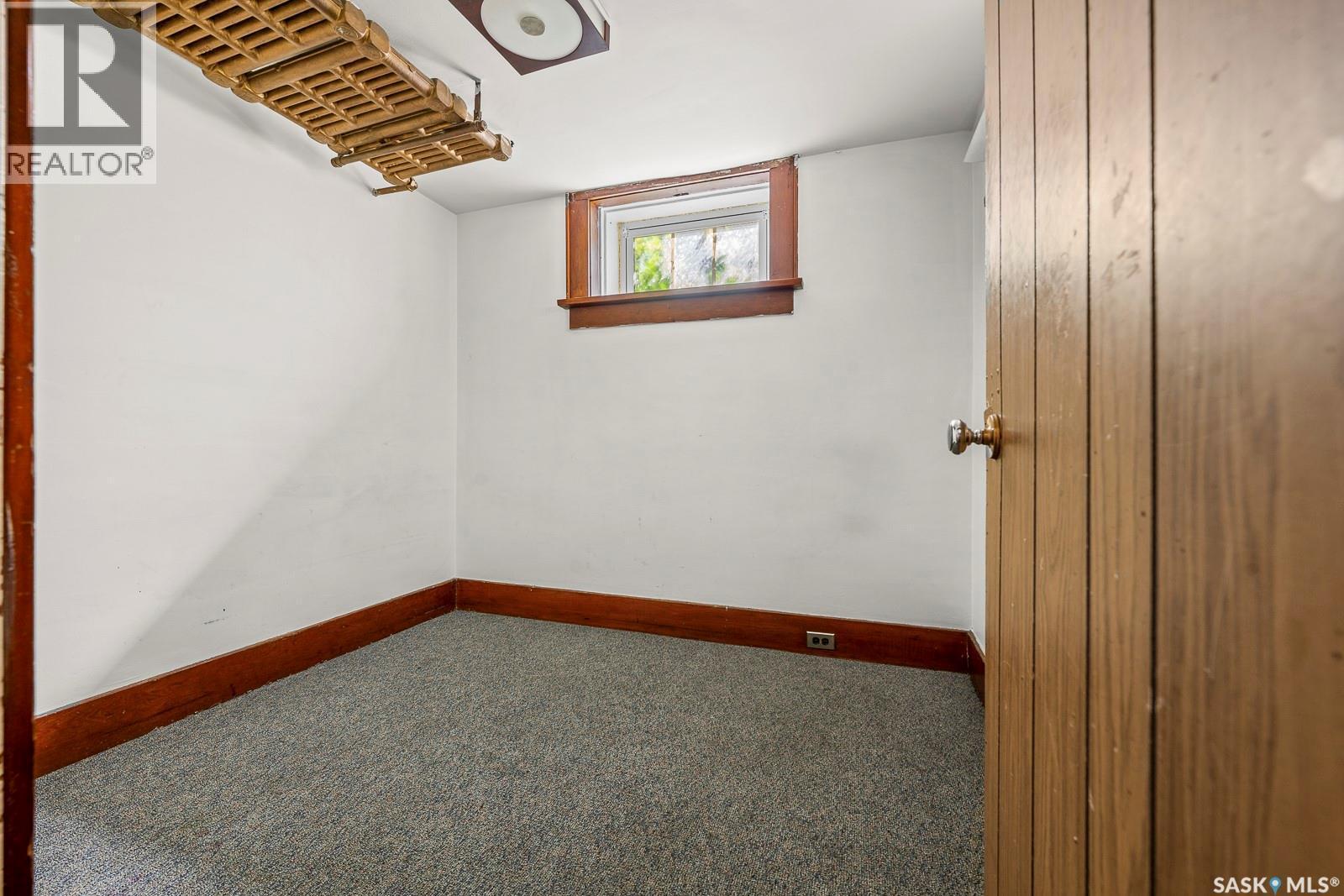 1875 Ottawa Street, Regina, SK - Indoor Photo Showing Other Room