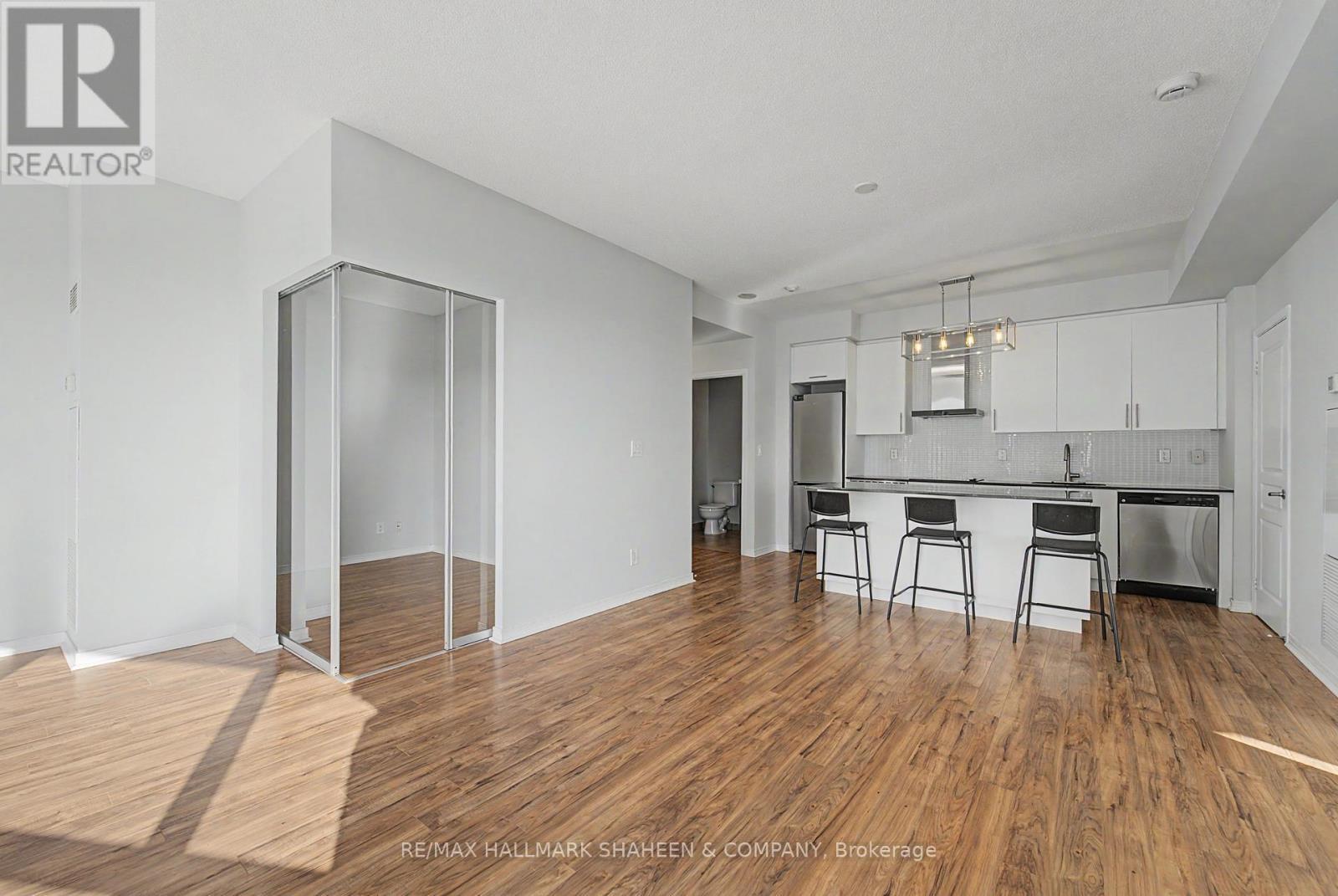 1815 - 352 Front Street W, Toronto, ON