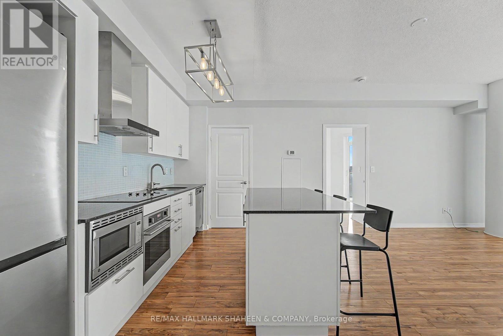 1815 - 352 Front Street W, Toronto, ON
