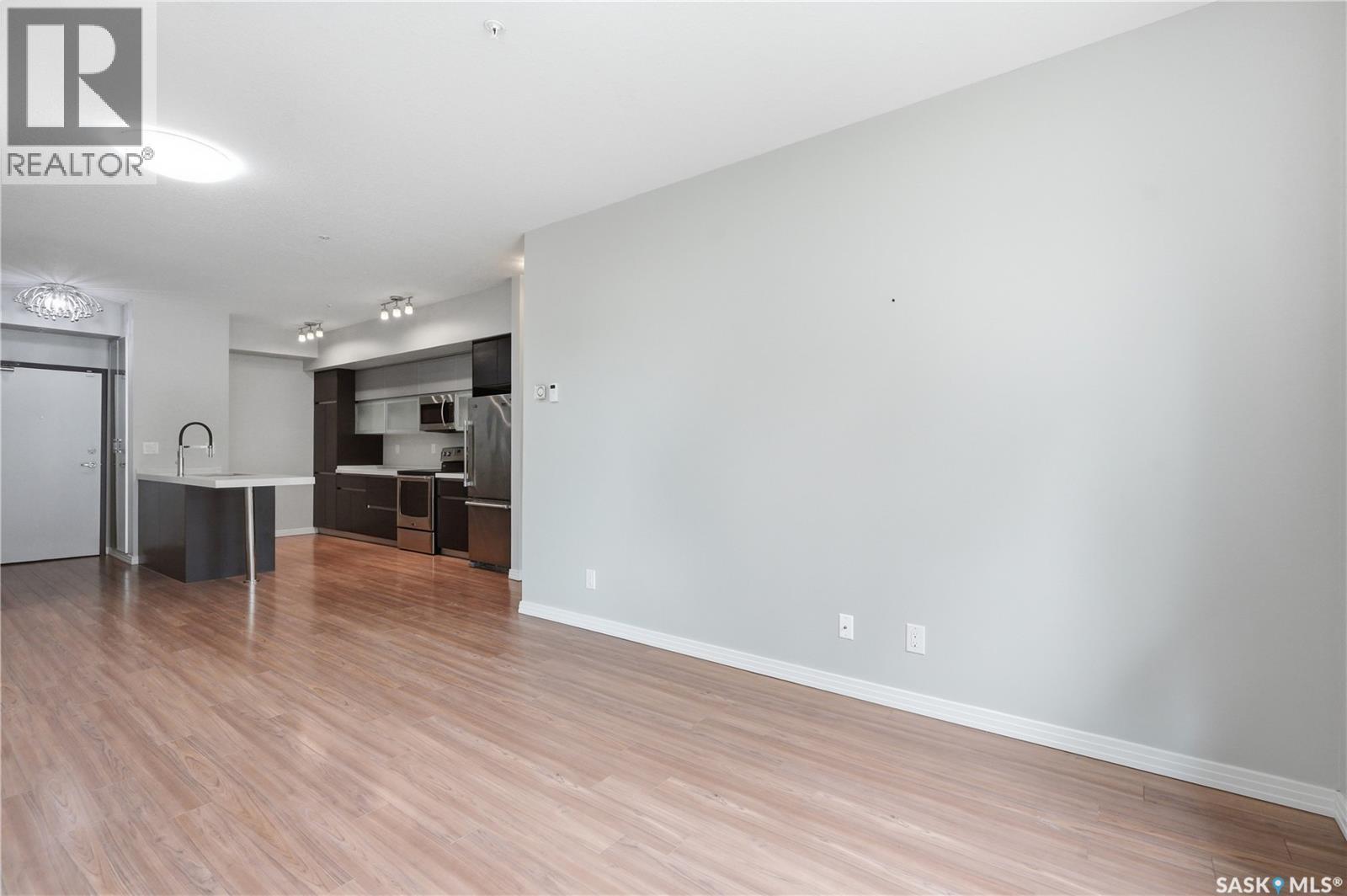119 235 Evergreen Square, Saskatoon, SK