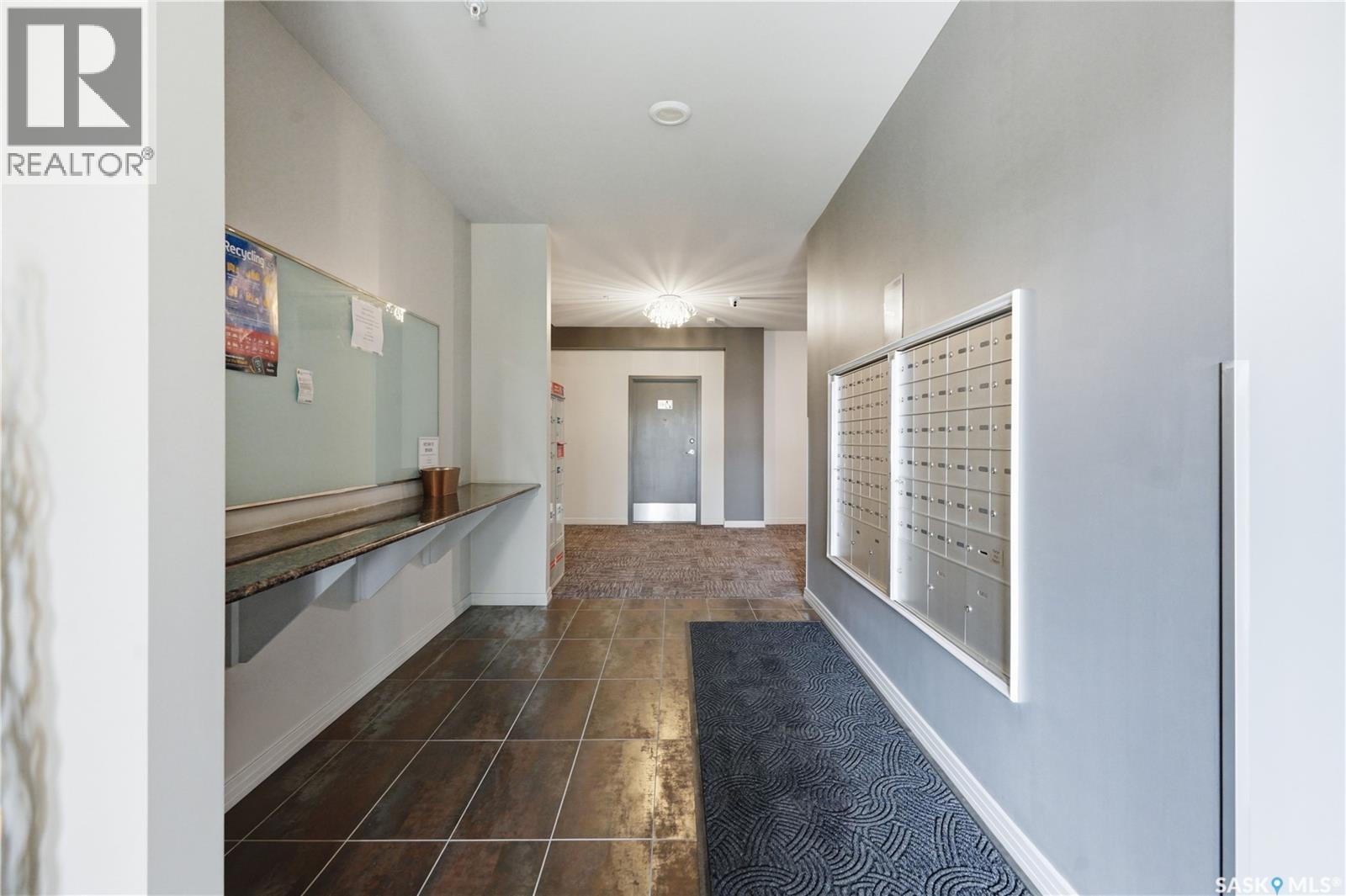 119 235 Evergreen Square, Saskatoon, SK