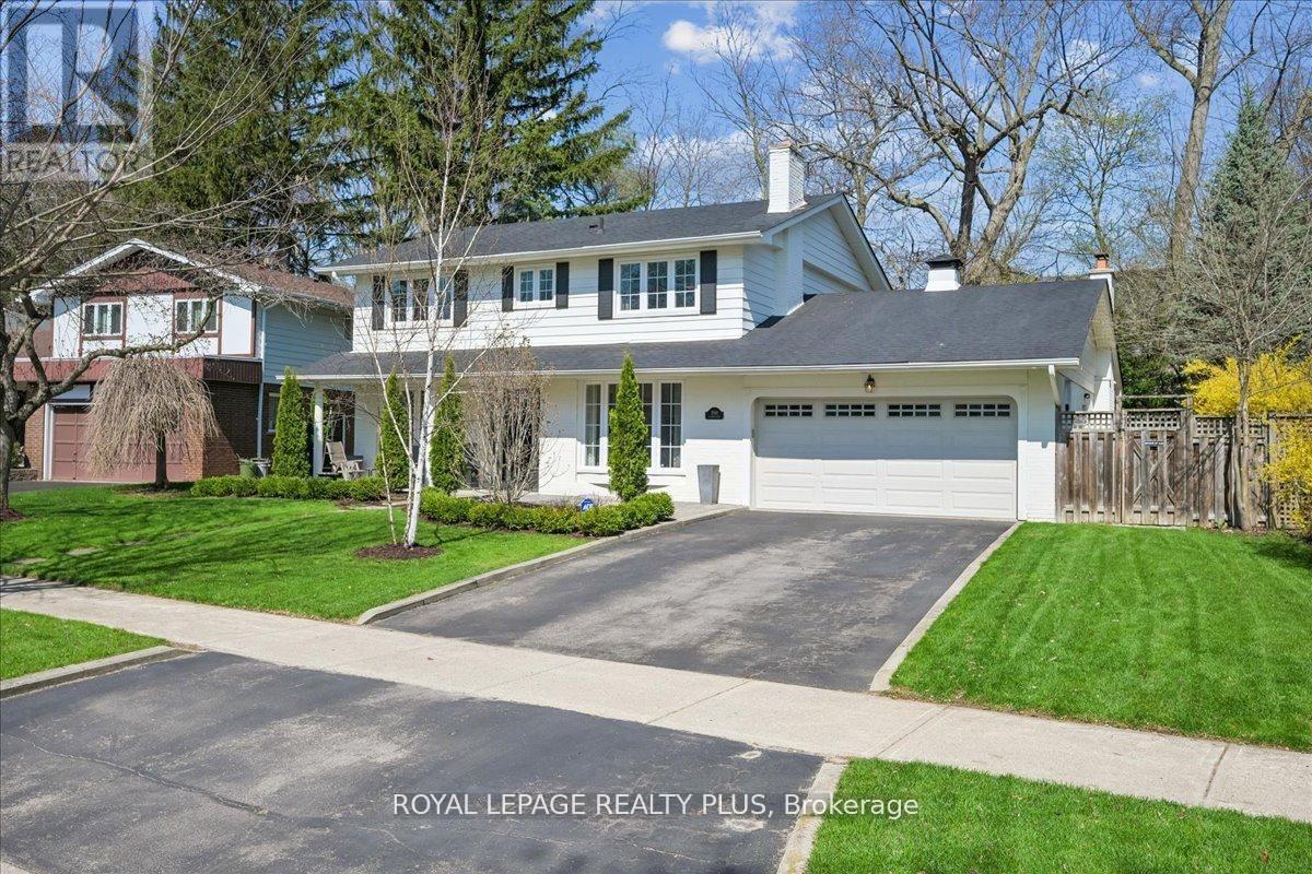 1594 Calumet Place, Mississauga, ON
