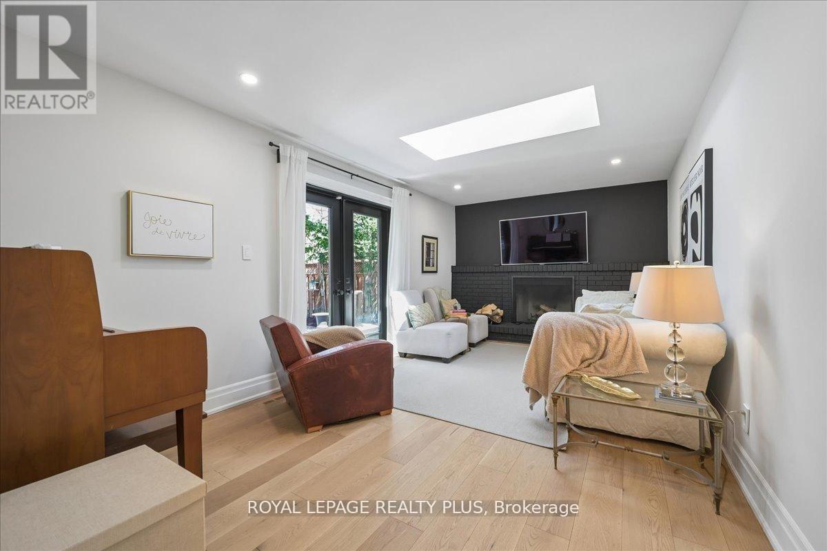 1594 Calumet Place, Mississauga, ON