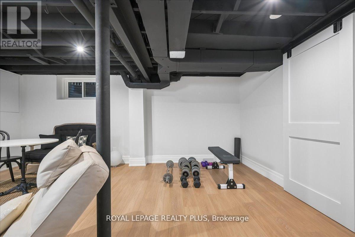 1594 Calumet Place, Mississauga, ON