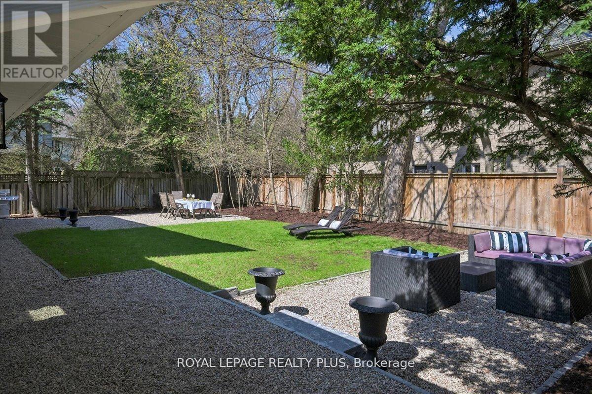 1594 Calumet Place, Mississauga, ON