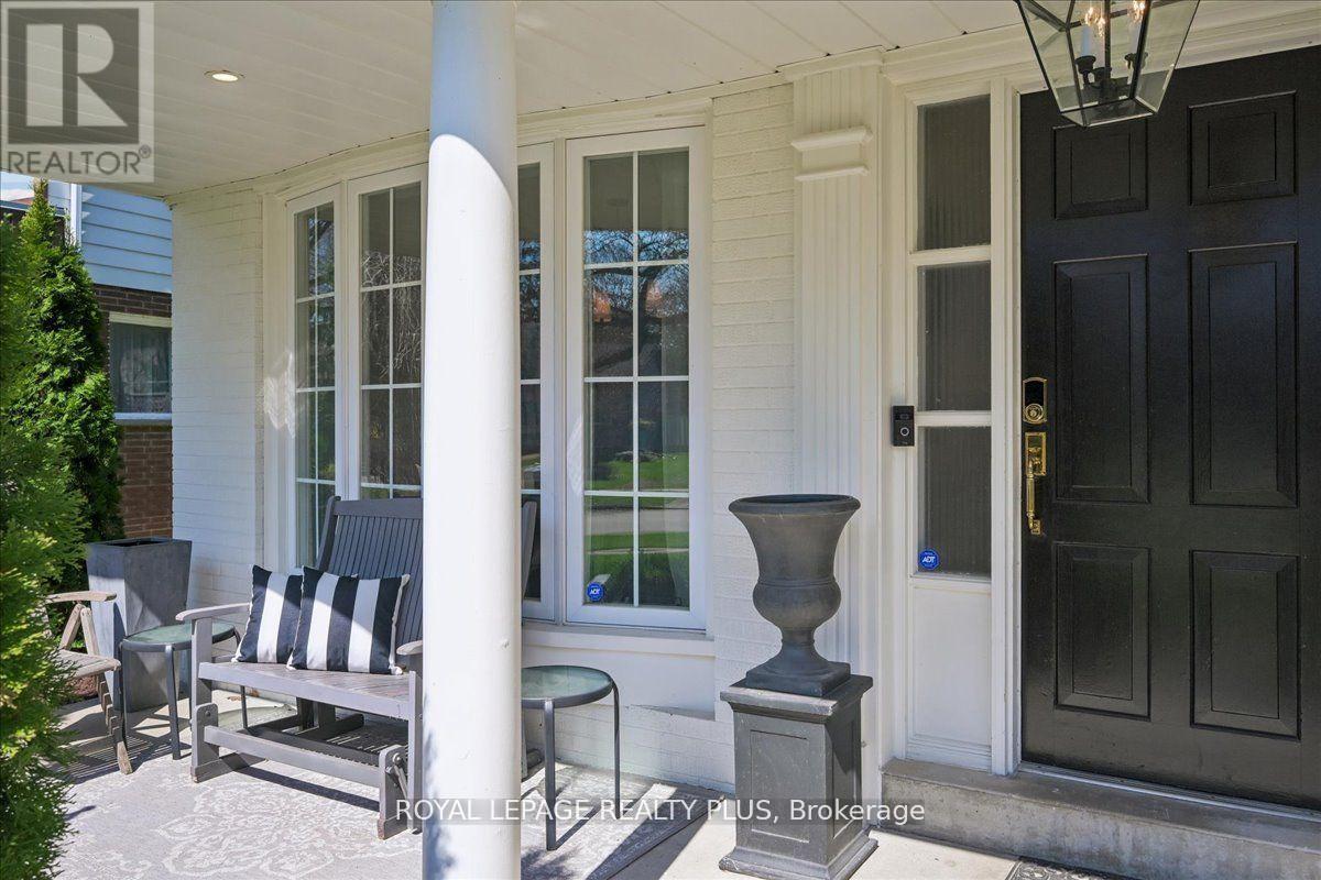 1594 Calumet Place, Mississauga, ON