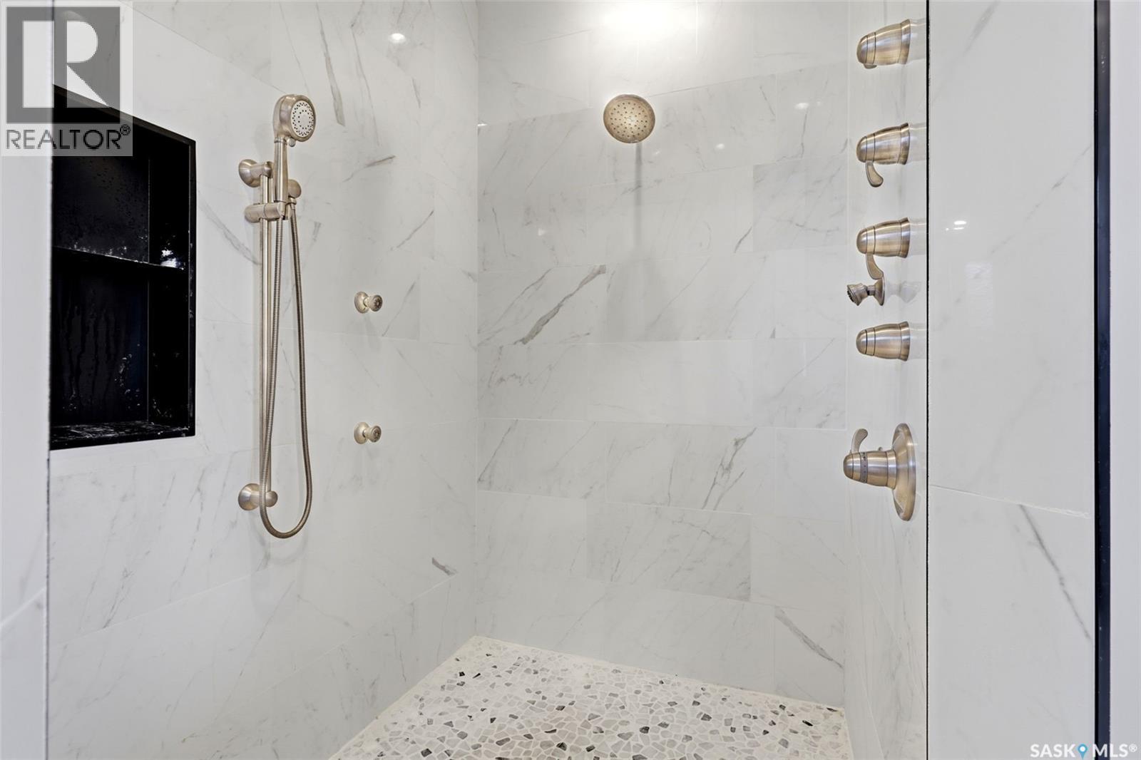 1011 Otterloo Street, Indian Head, SK - Indoor Photo Showing Bathroom