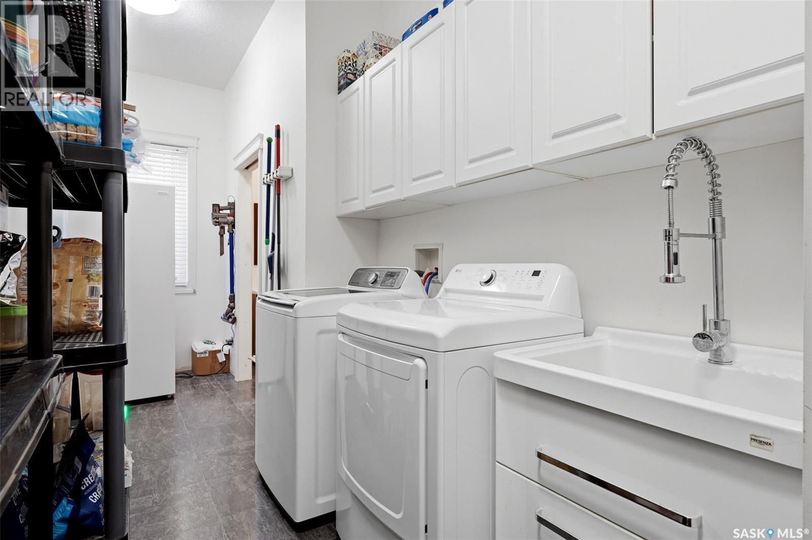 1011 Otterloo Street, Indian Head, SK - Indoor Photo Showing Laundry Room